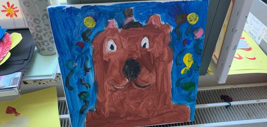 gemaltes Kinderbild von einem Bär gemaltes Kinderbild von einem Bär