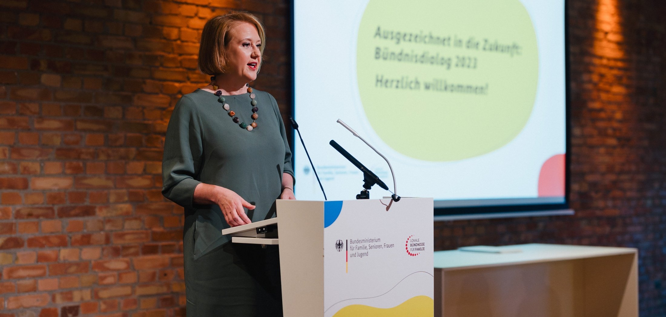 Bundesfamilienministerin Lisa Paus bei der Auszeichnung
